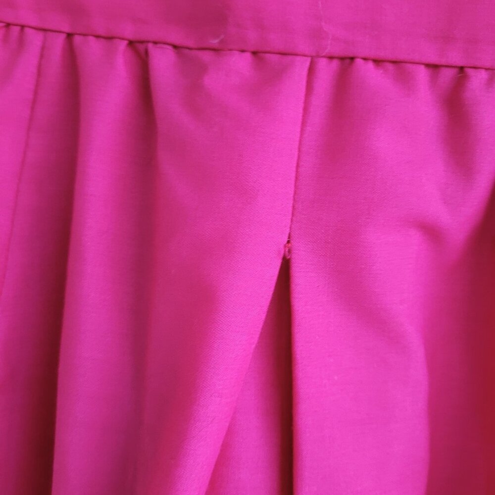 Vintage pink cotton blend skirt with a floral bird painted scene - Picture 9 of 9